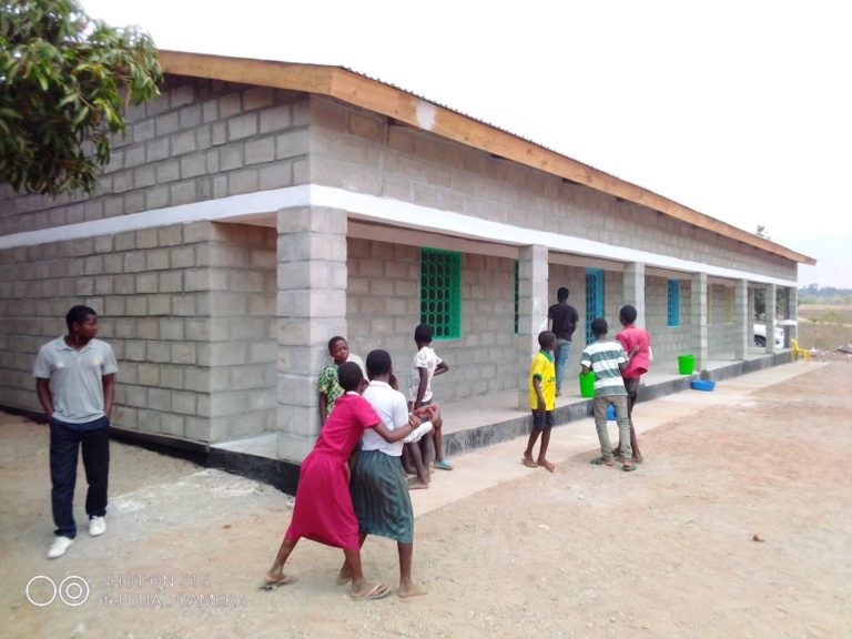 Zomba Malosa MP Kwelepeta hands over newly constructed school block