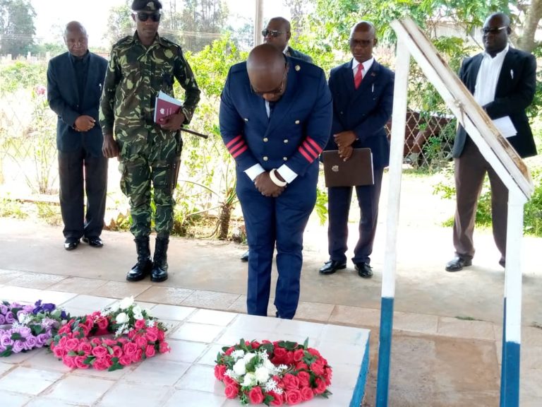 Mtambo lays wreath at Chakufwa Chihana grave;  holds interface with July 20 victims families