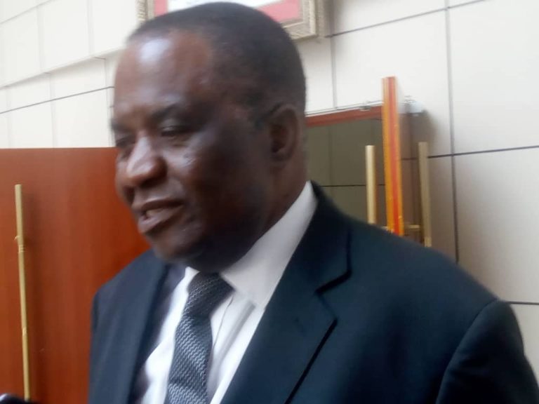 Ken Kandodo invites teachers on tour of parliament