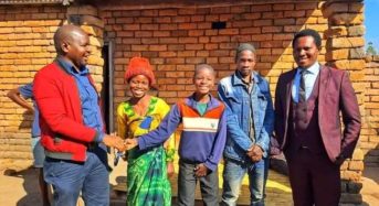 Innobuild CEO Billy Chiwotha donates to 2023 PLSCE best performer Levison Henderson