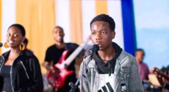 Unima student ‘Ellan’ finds fame on social media with his musical talent