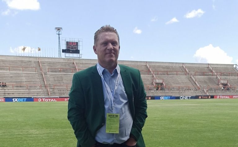 Coach De Jongh fired at Silver