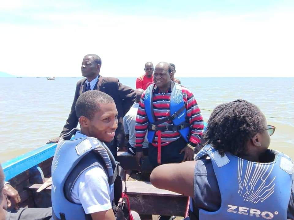 Parliamentarian for Nkhotakota North Constituency, Henry Chimunthu Banda, on Saturday took humanitarian support from Germans, through the Malawi-Hilfe Schwindegg organization, to assist flood survivors at Chauma Island and Kachere Beach in the area of Senior Chief Kanyenda in the district.