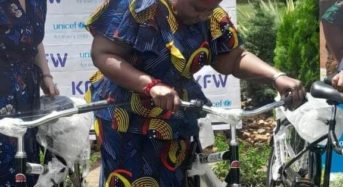 Health Minister Khumbize receives 3000 bicycles and 2 Toyota Prado  to aid immunization program