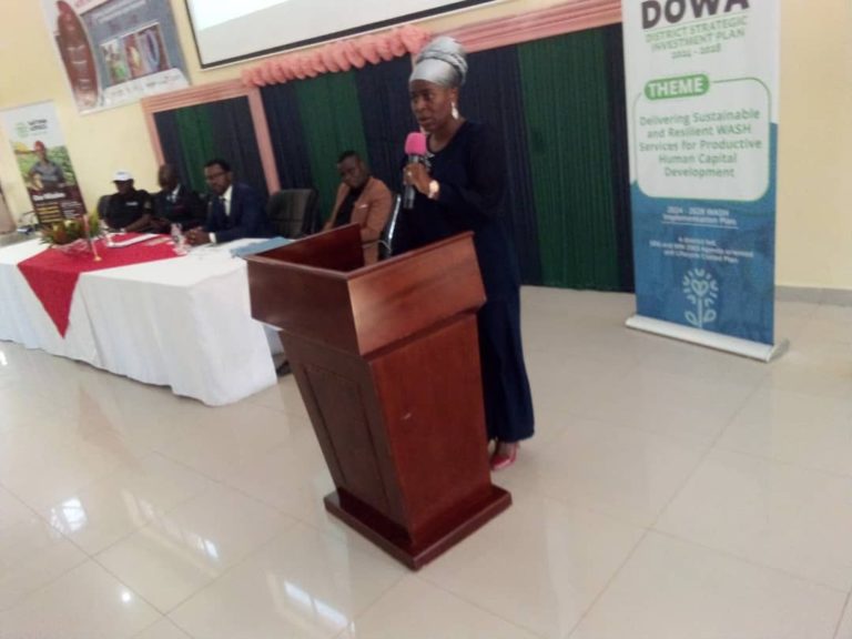 Deputy Minister Kakhobwe congratulates Dowa Council for Strategic Investment Plan