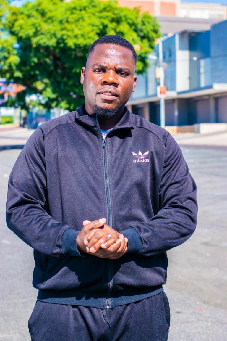 Yamikani Samuel wati tsopano watulutsa kanema wanyimbo yake ya Kuyenda ndi Yesu