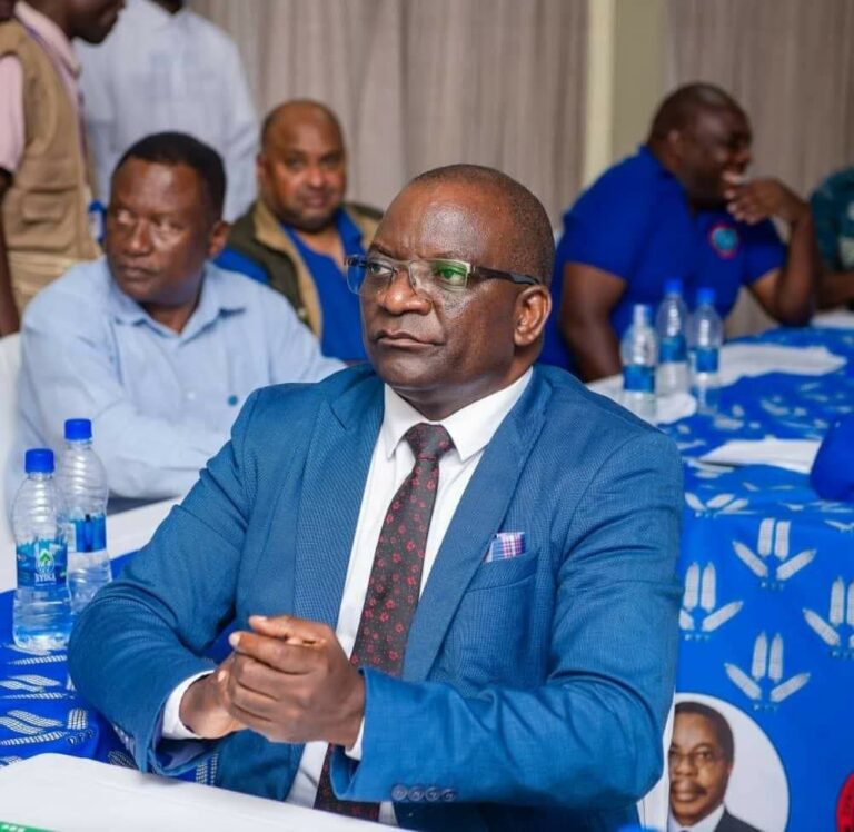 Mwale quashes rumours about his resignation as he submits papers to contest for DPP Secretary General position