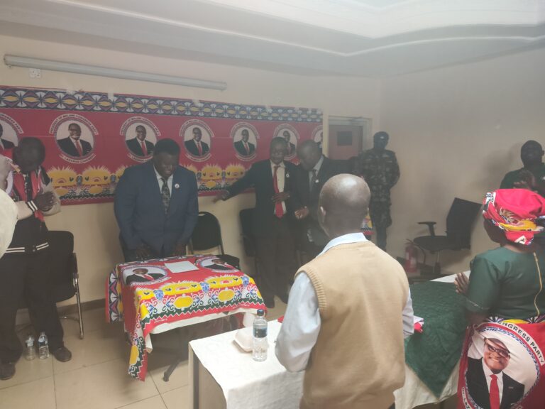 Dowa gives a ruptulous welcome to Zikhale Ng’oma as he bids for the Vice Presidency