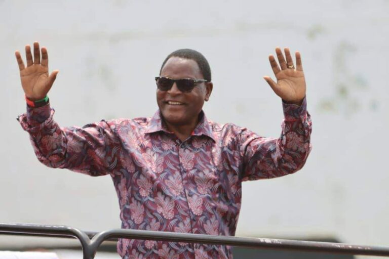 Chakwera conducts whistle stop tour in Ntchisi