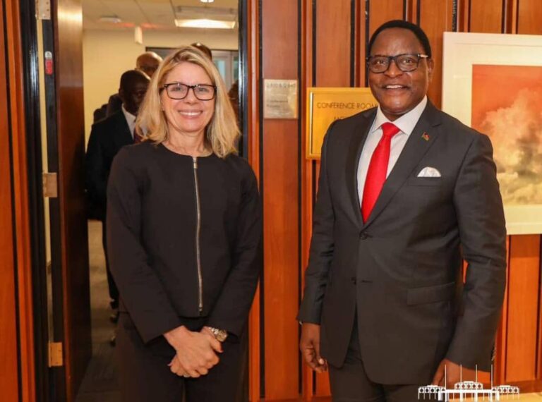 Chakwera meets World Bank Team in Washington DC