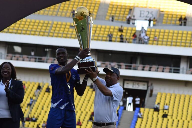 Wanderers wins Castel Challenge Cup after narrow win over Mzuzu City Hammers