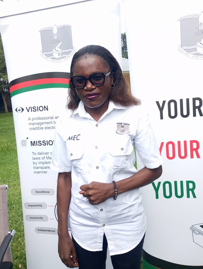 MEC urges EMD operators  to be professional during window transfer