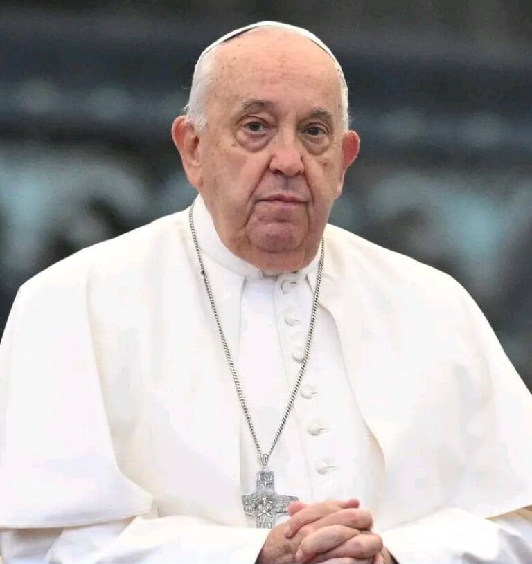 Pope Francis remains alert as he battles pneumonia at Gemelli Hospital