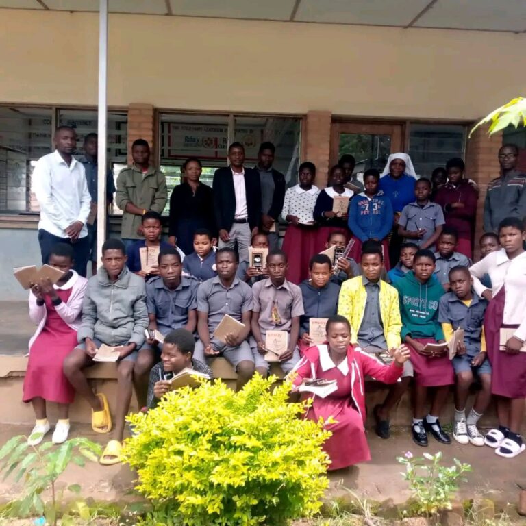 UK Malawi Diaspora donates to local school