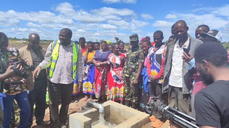 Deputy Minister Chambo commissions  Dowa-Dambo Irrigation Scheme
