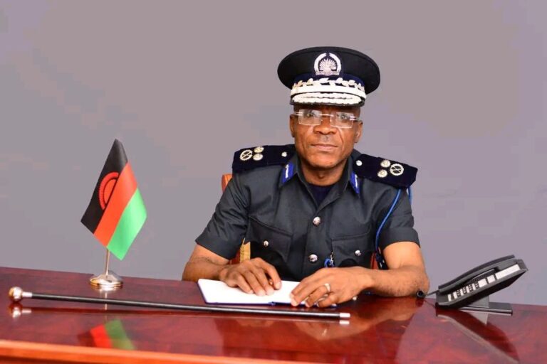 Immigration Department acting DG condemns corruption