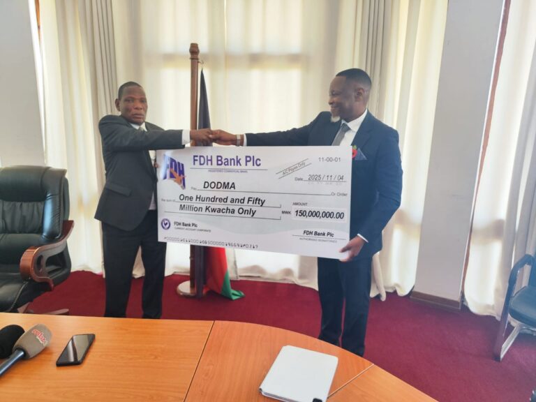Mwanamveka hails FDH Bank for the K150 Million<br>food response donation
