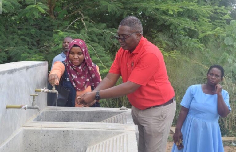 PIL installs K11.5 million solar water pump to rural Balaka hospital